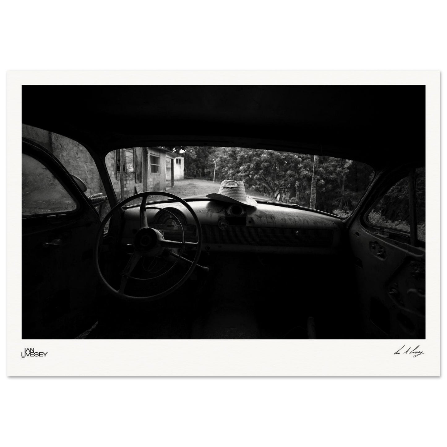 887bf8b6-886f-4ff7-b231-8af4daa3b017