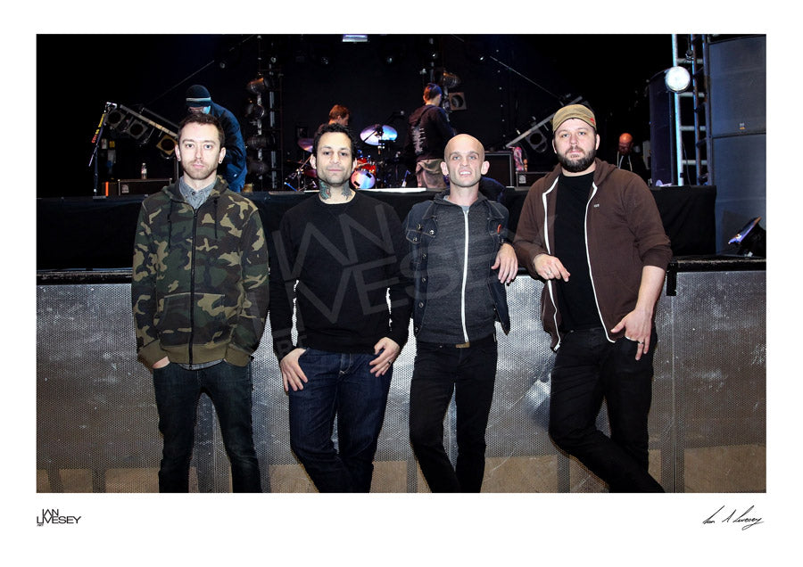 Rise Against -  The whole band in front of the stage at rehearsals - Exclusive