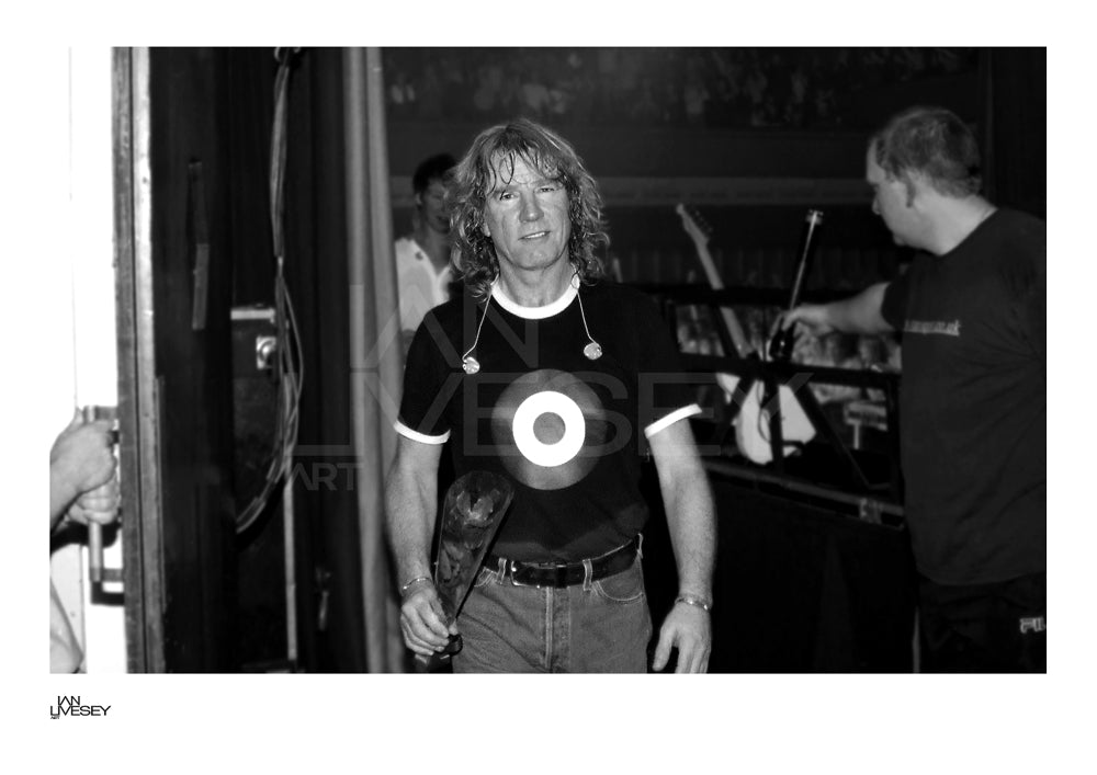 Rick Parfitt Leaving the Stage - Limited Edition prints